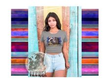 Load image into Gallery viewer, Chingona Graphic Shirt